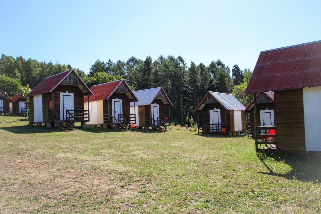 Camping V Raji - Palda Rovensko pod Troskami Екстериор снимка
