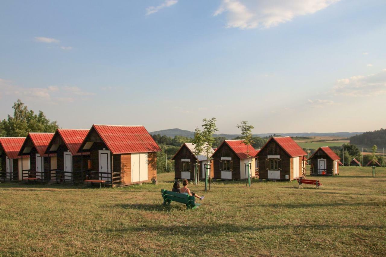 Camping V Raji - Palda Rovensko pod Troskami Екстериор снимка